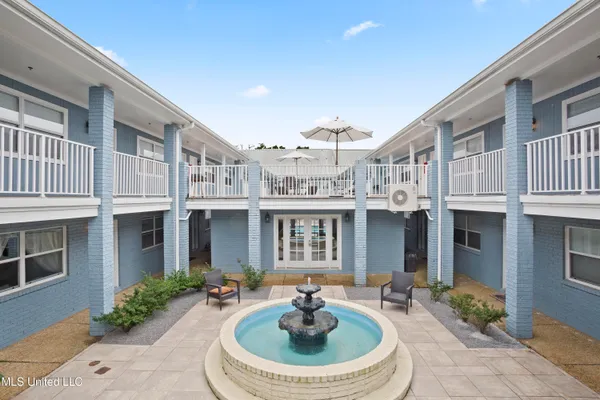 $172,000 | 1282 Beach Boulevard, Unit 220, Biloxi, MS 39530