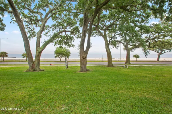 $172,000 | 1282 Beach Boulevard, Unit 220, Biloxi, MS 39530
