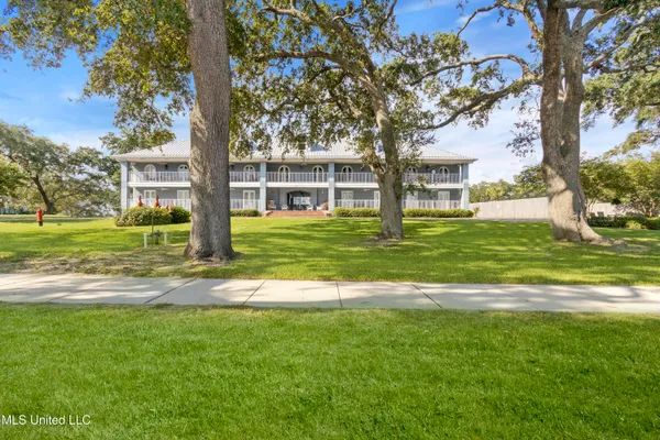 $172,000 | 1282 Beach Boulevard, Unit 220, Biloxi, MS 39530