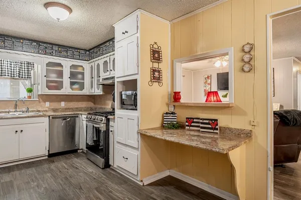 $249,500 | 508 West 9th Street, Kemp, TX 75143