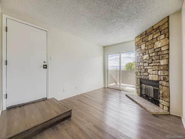 $200,000 | 2929 West Floyd Avenue, Unit 212, Denver, CO 80236