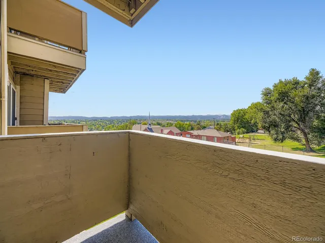 $200,000 | 2929 West Floyd Avenue, Unit 212, Denver, CO 80236