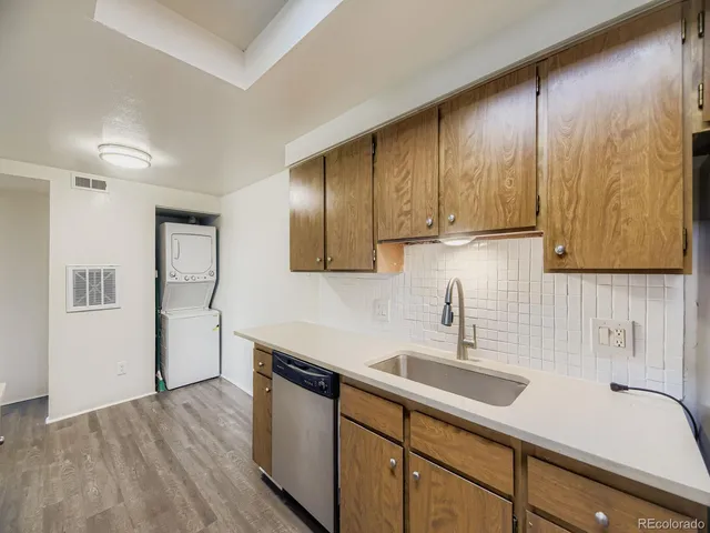 $200,000 | 2929 West Floyd Avenue, Unit 212, Denver, CO 80236
