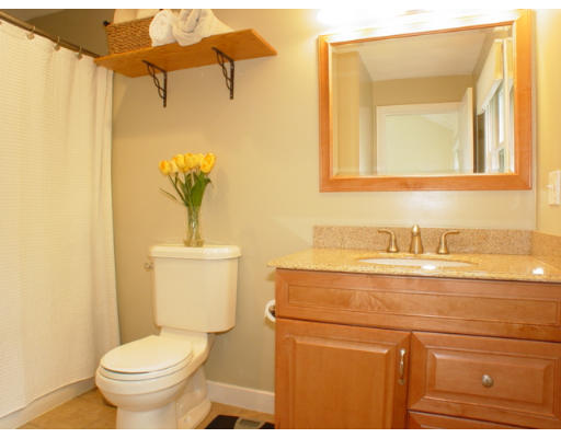 75 Porter Road Andover, MA 01810 - Photo 15 of 19