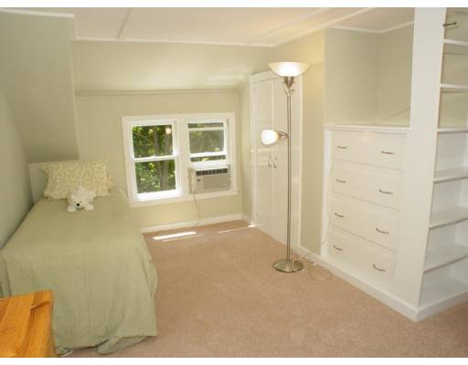 75 Porter Road Andover, MA 01810 - Photo 10 of 19