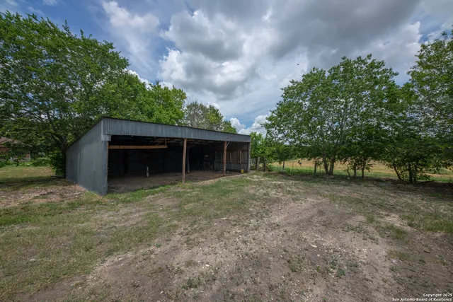 $315,000 | 901 Farm-To-Market 1620, Seguin, TX 78155