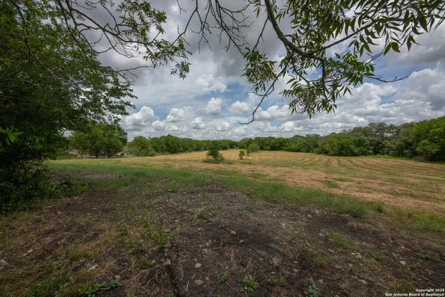 $315,000 | 901 Farm-To-Market 1620, Seguin, TX 78155