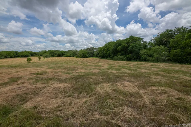 $315,000 | 901 Farm-To-Market 1620, Seguin, TX 78155