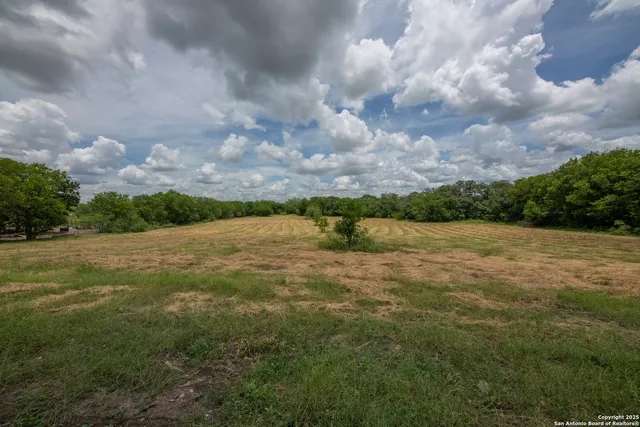 $315,000 | 901 Farm-To-Market 1620, Seguin, TX 78155