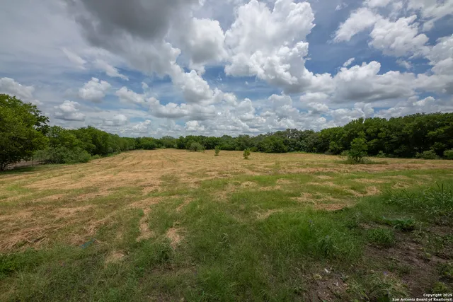 $315,000 | 901 Farm-To-Market 1620, Seguin, TX 78155