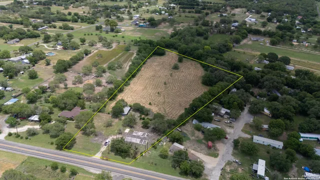 $315,000 | 901 Farm-To-Market 1620, Seguin, TX 78155