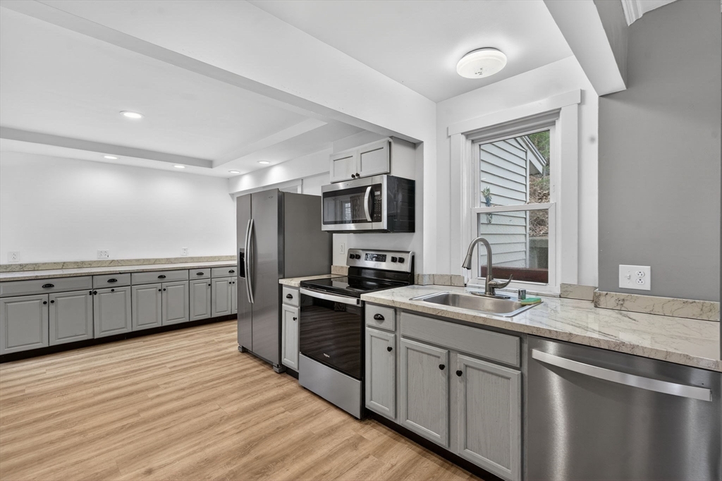 279 South Main Street Athol, MA 01331 - Photo 3 of 25