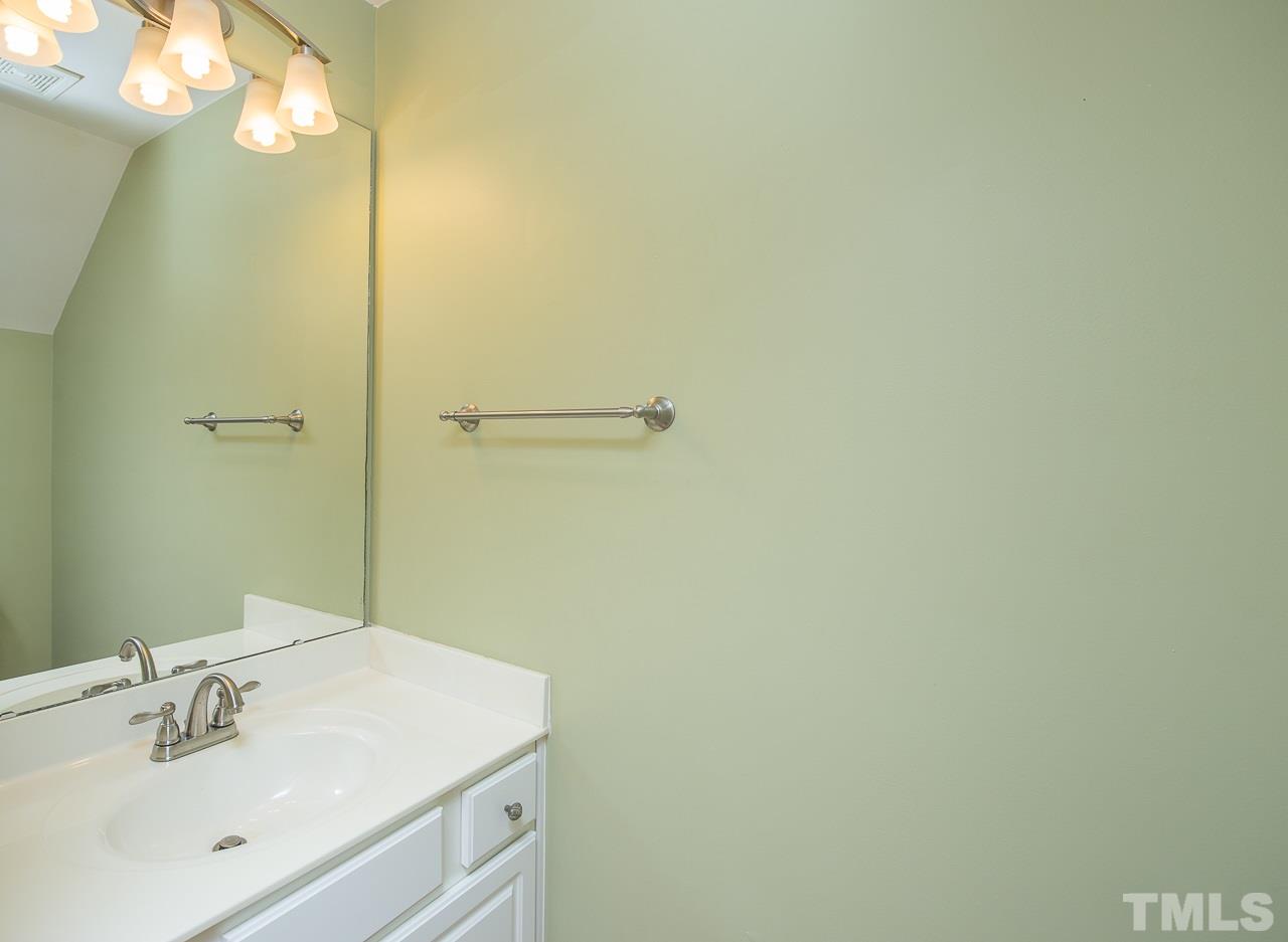 5509 Heather Garden Way Raleigh, NC 27613 - Photo 13 of 25