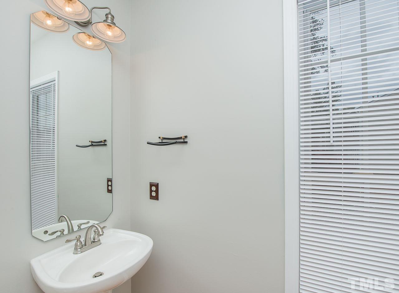 5509 Heather Garden Way Raleigh, NC 27613 - Photo 16 of 25