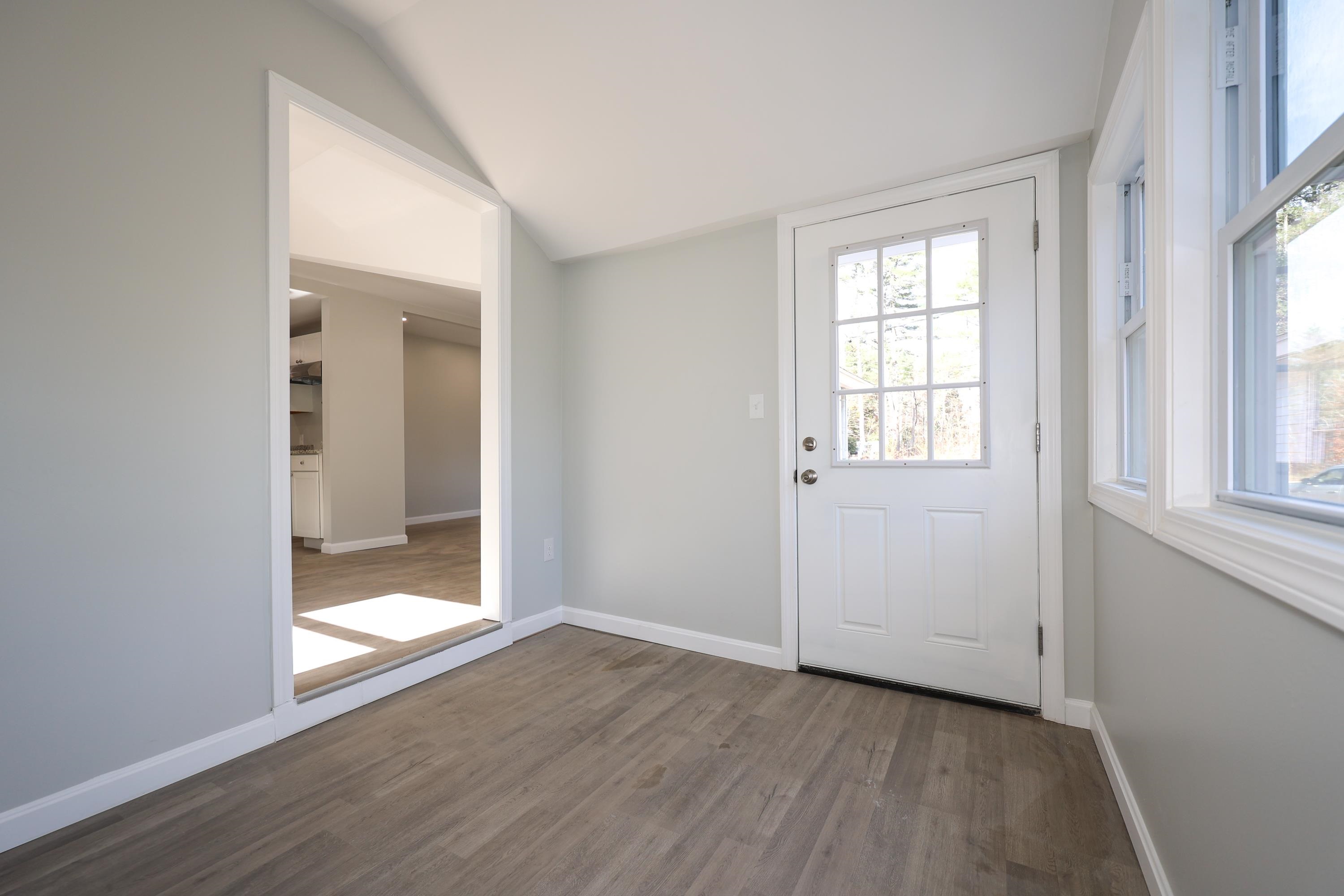230 Milton Road Rochester, NH 03868 - Photo 5 of 25