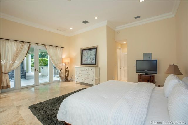 $2,850,000 | 5577 Arbor Lane, Coral Gables, FL 33156