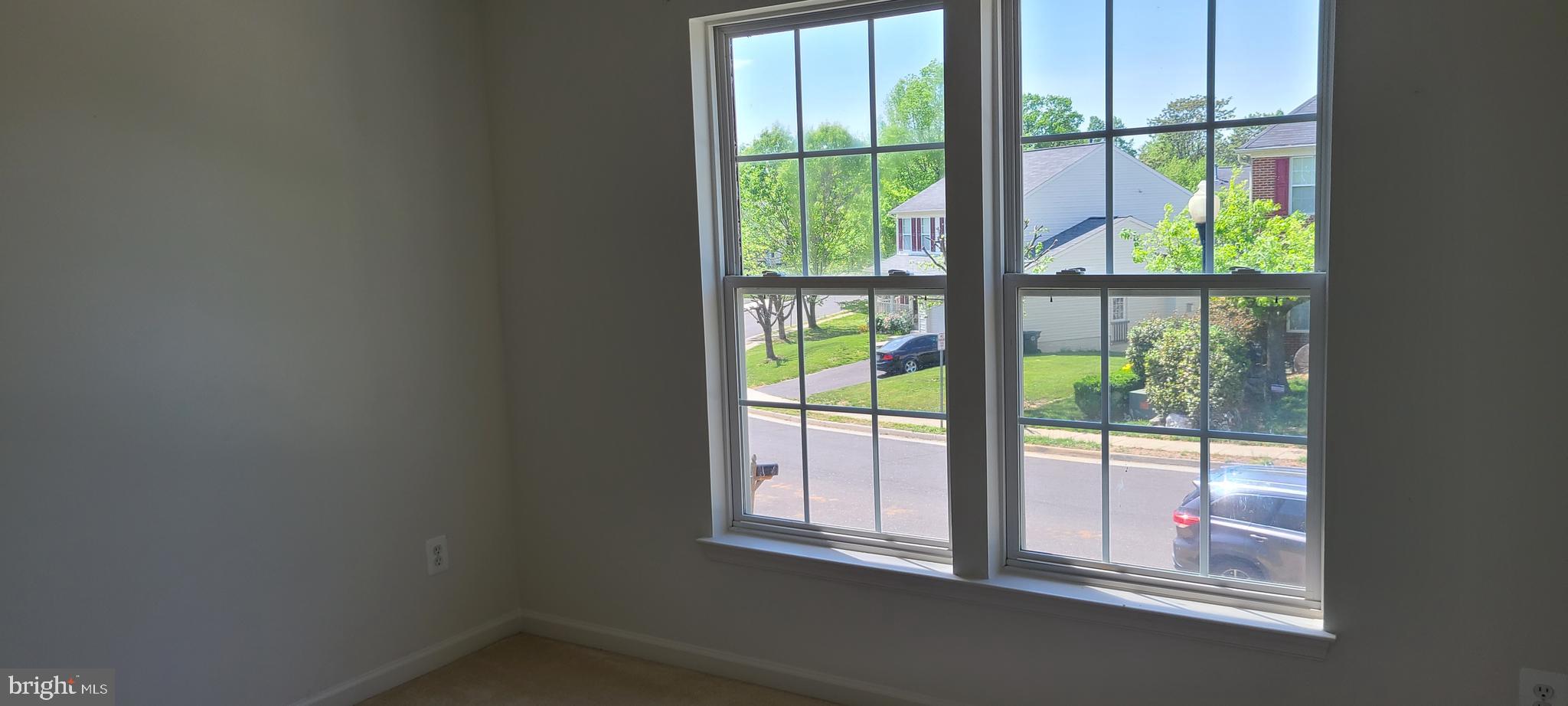 1028 Riverdale Circle Culpeper, VA 22701 - Photo 20 of 32 a view of empty room with window