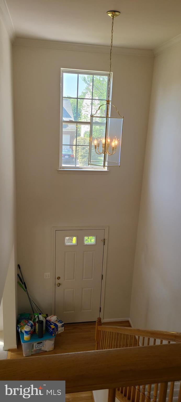 1028 Riverdale Circle Culpeper, VA 22701 - Photo 4 of 32 a room with a window