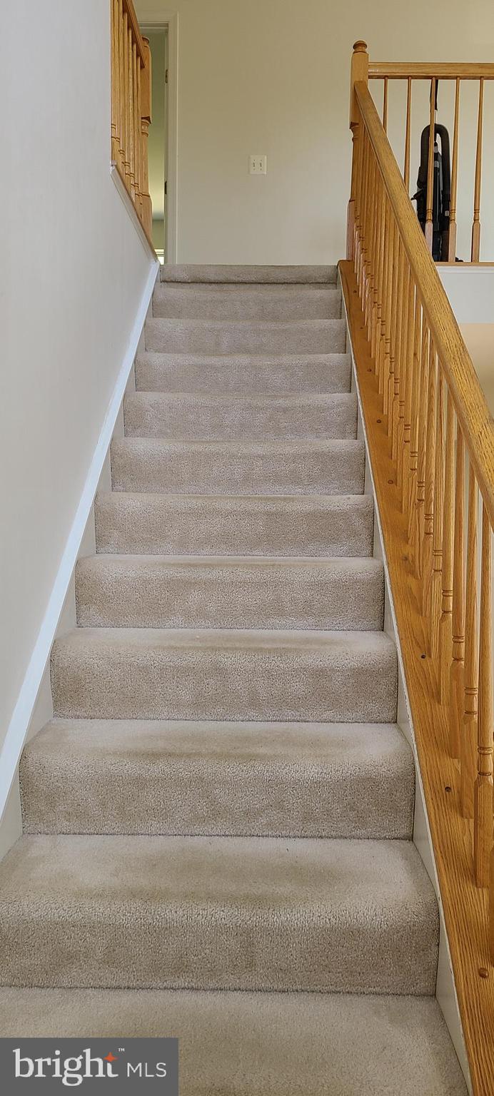 1028 Riverdale Circle Culpeper, VA 22701 - Photo 5 of 32 2 Story Foyer