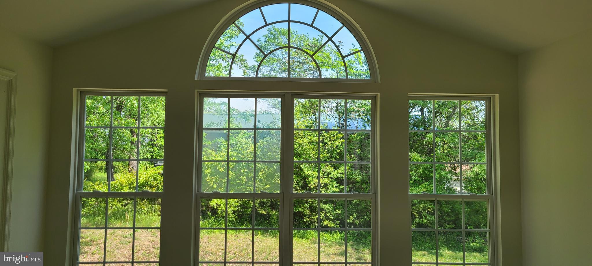 1028 Riverdale Circle Culpeper, VA 22701 - Photo 6 of 32 Sunroom with steps going down to rear yard
