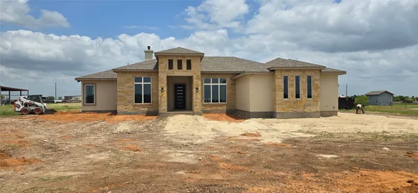 $699,000 | 123 Lila Lane, Bertram, TX 78605