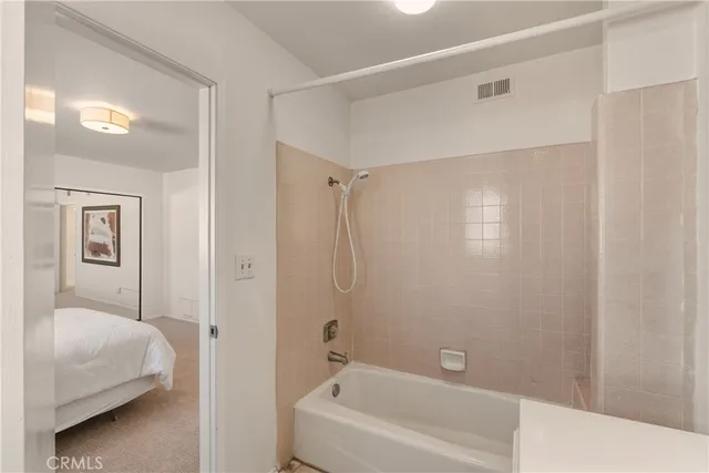 $555,000 | 7061 Kester Avenue, Unit C, Van Nuys, CA 91405