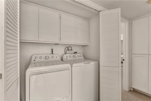 $555,000 | 7061 Kester Avenue, Unit C, Van Nuys, CA 91405