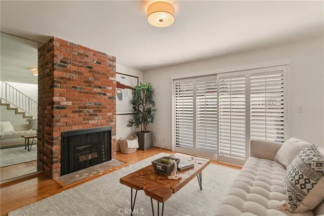 $555,000 | 7061 Kester Avenue, Unit C, Van Nuys, CA 91405