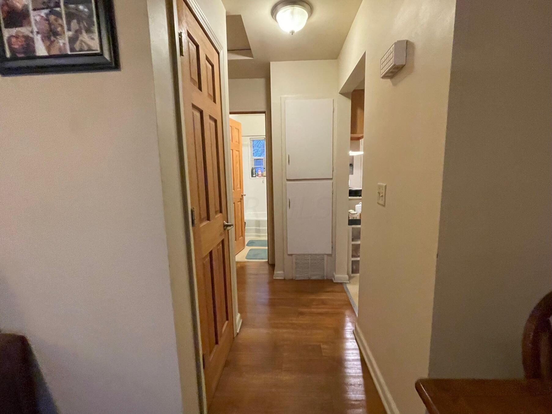 120 North Hampton Road Columbus, OH 43213 - Photo 10 of 27 IMG_4156