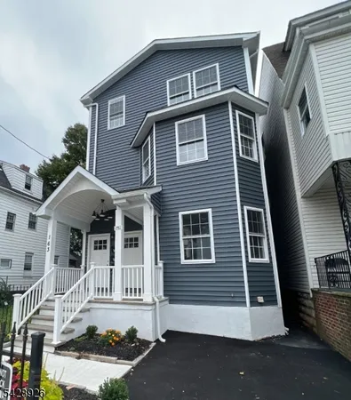 $2,850 | 163 North 9th Street, Newark, NJ 07107