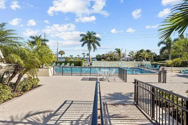 $312,000 | 1800 Southeast St Lucie Boulevard, Unit 9102, Stuart, FL 34996