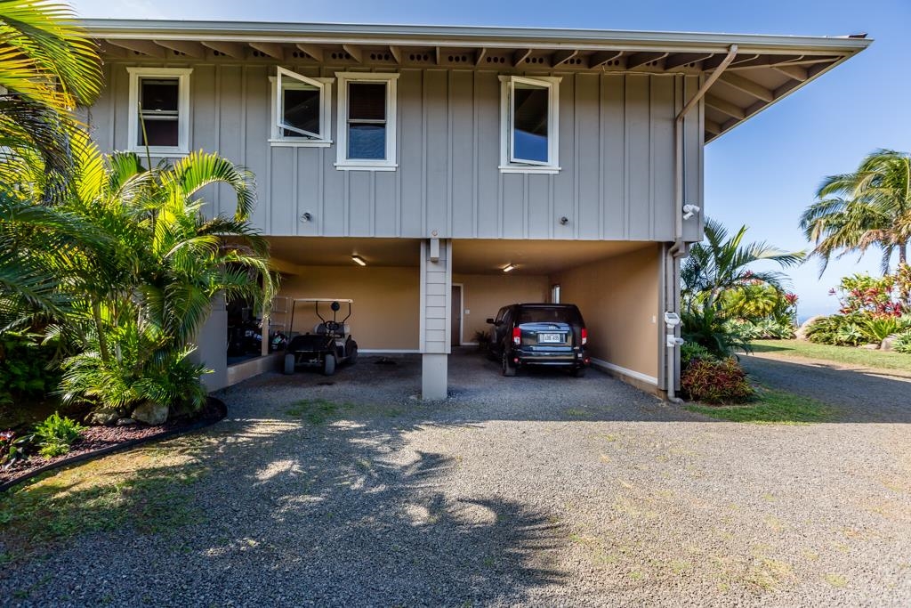 130 North Honokala Road Haiku, HI 96708 - Photo 8 of 30 a view of a car garage