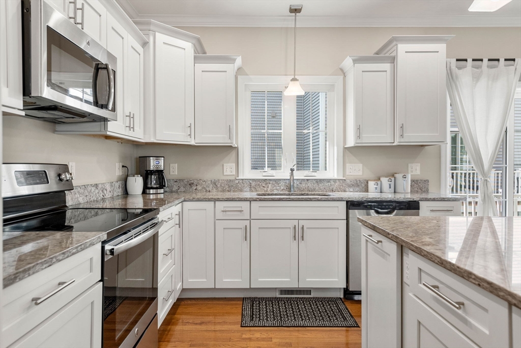 64 Compass Point, Unit 64 North Andover, MA 01845 - Photo 5 of 24 Gallery Image 5