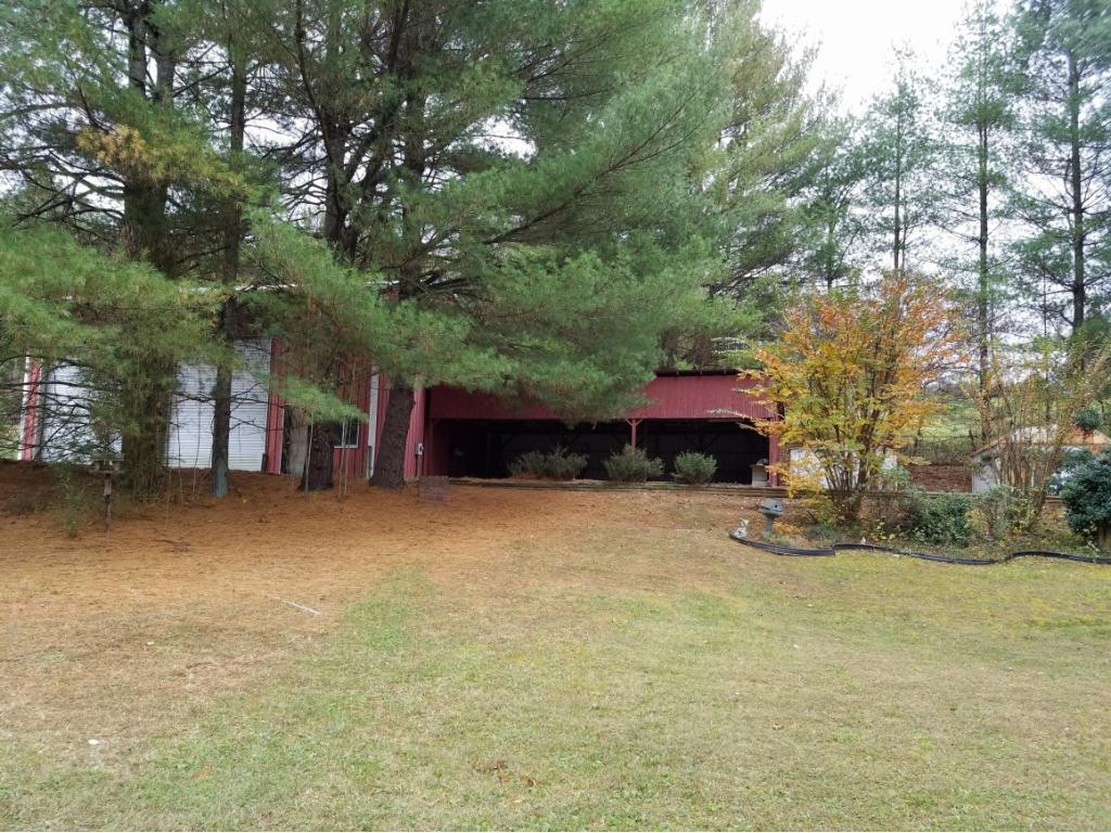 568 Silver Grove Road Bluff City, TN 37618 - Photo 11 of 28 Garagecarportsstorage bldgs