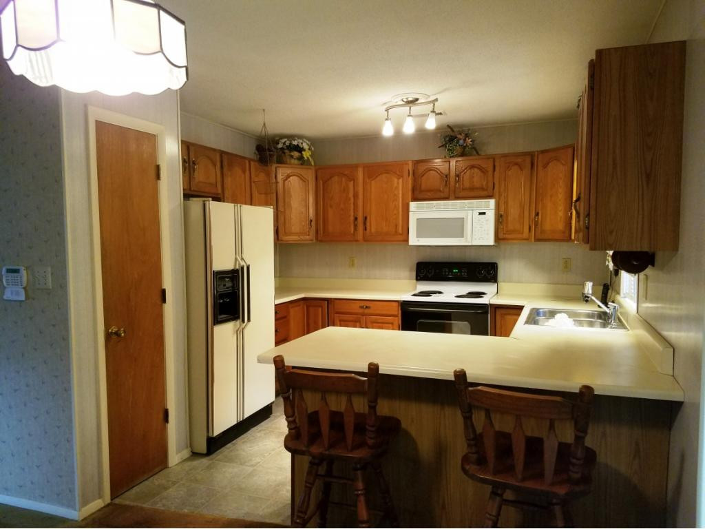 568 Silver Grove Road Bluff City, TN 37618 - Photo 4 of 28 Kitchenall appliancesbar