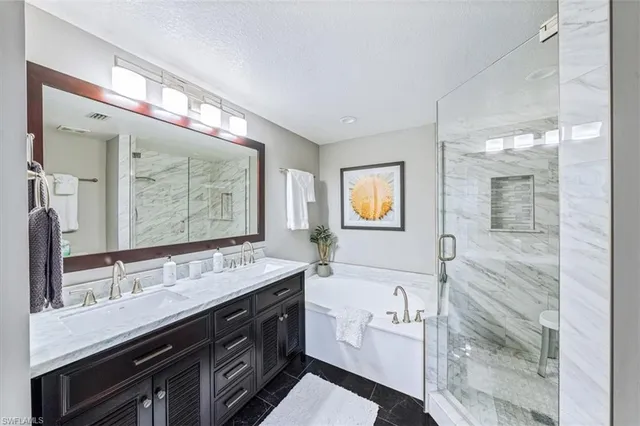 $469,500 | 2540 Aspen Creek Lane, Unit 101, Naples, FL 34119