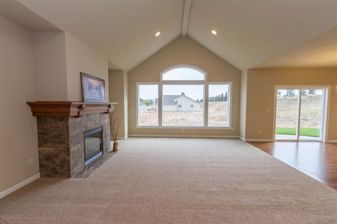 5513 North Radium Lane Spokane, WA 99217 - Photo 4 of 13