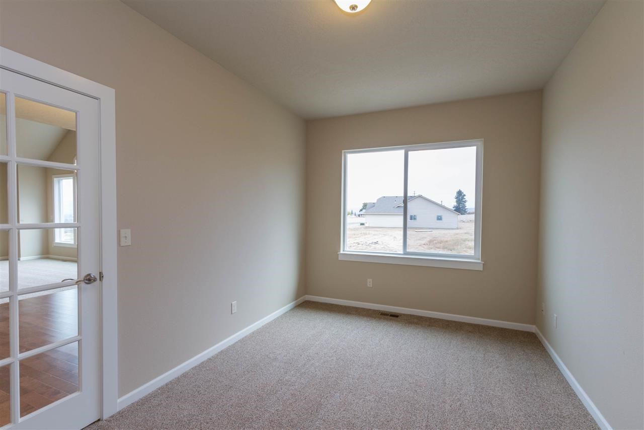 5513 North Radium Lane Spokane, WA 99217 - Photo 10 of 13