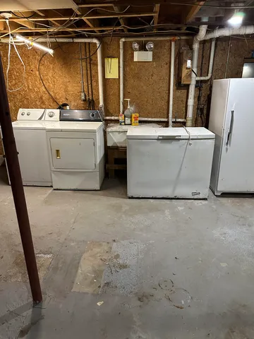 $175,000 | 201 Pope Road, Lowell, VT 05847