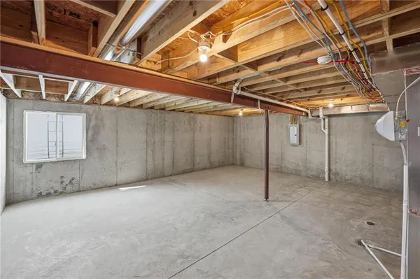 $329,000 | 1303 South 4th Street East, Louisburg, KS 66053