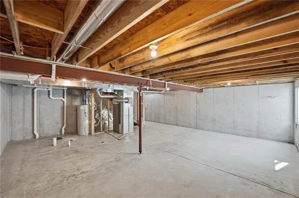 $329,000 | 1303 South 4th Street East, Louisburg, KS 66053