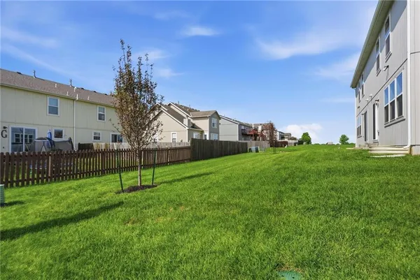 $329,000 | 1303 South 4th Street East, Louisburg, KS 66053