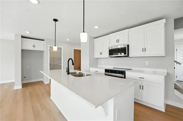 $329,000 | 1303 South 4th Street East, Louisburg, KS 66053