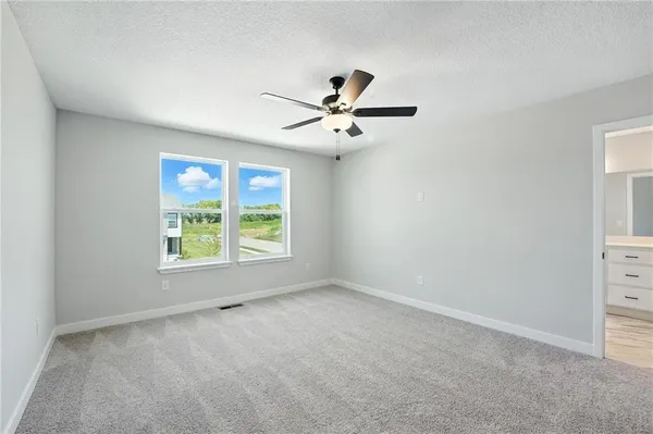 $329,000 | 1303 South 4th Street East, Louisburg, KS 66053