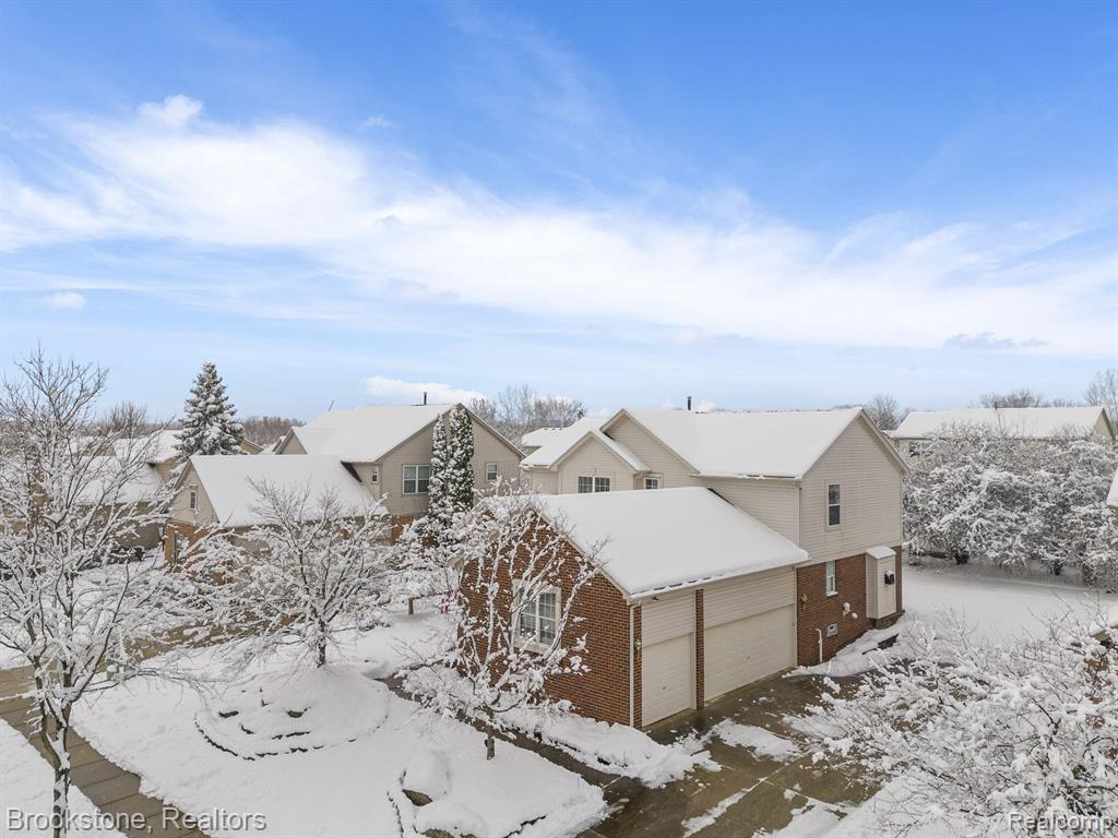 2738 Long Meadow Lane Rochester Hills, MI 48307 - Photo 4 of 64