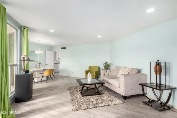 $3,095 | 4428 West Laurie Lane, Glendale, AZ 85302