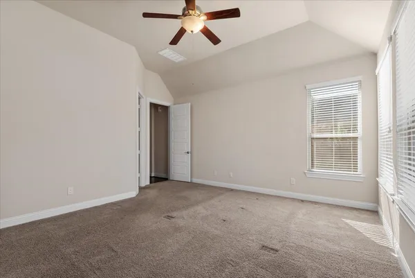 $825,000 | 35 North Wheatleigh Drive, Tomball, TX 77375
