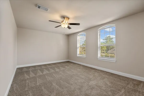 $825,000 | 35 North Wheatleigh Drive, Tomball, TX 77375