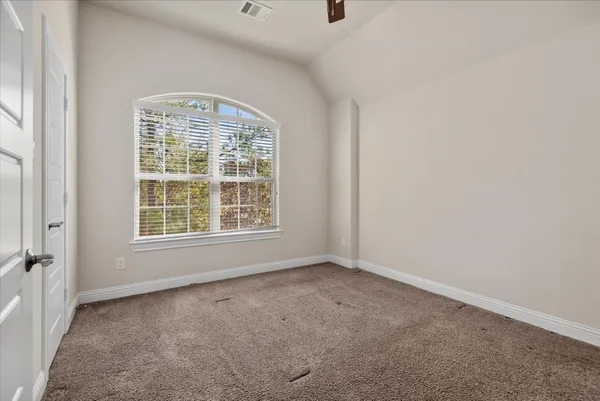 $825,000 | 35 North Wheatleigh Drive, Tomball, TX 77375