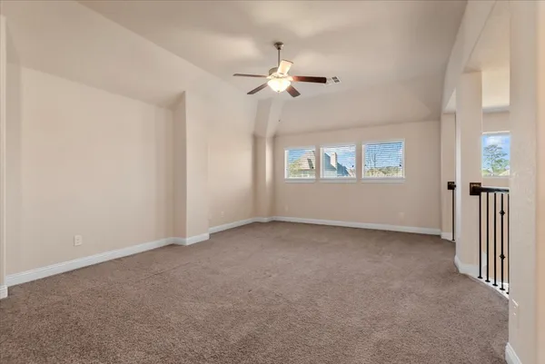$825,000 | 35 North Wheatleigh Drive, Tomball, TX 77375